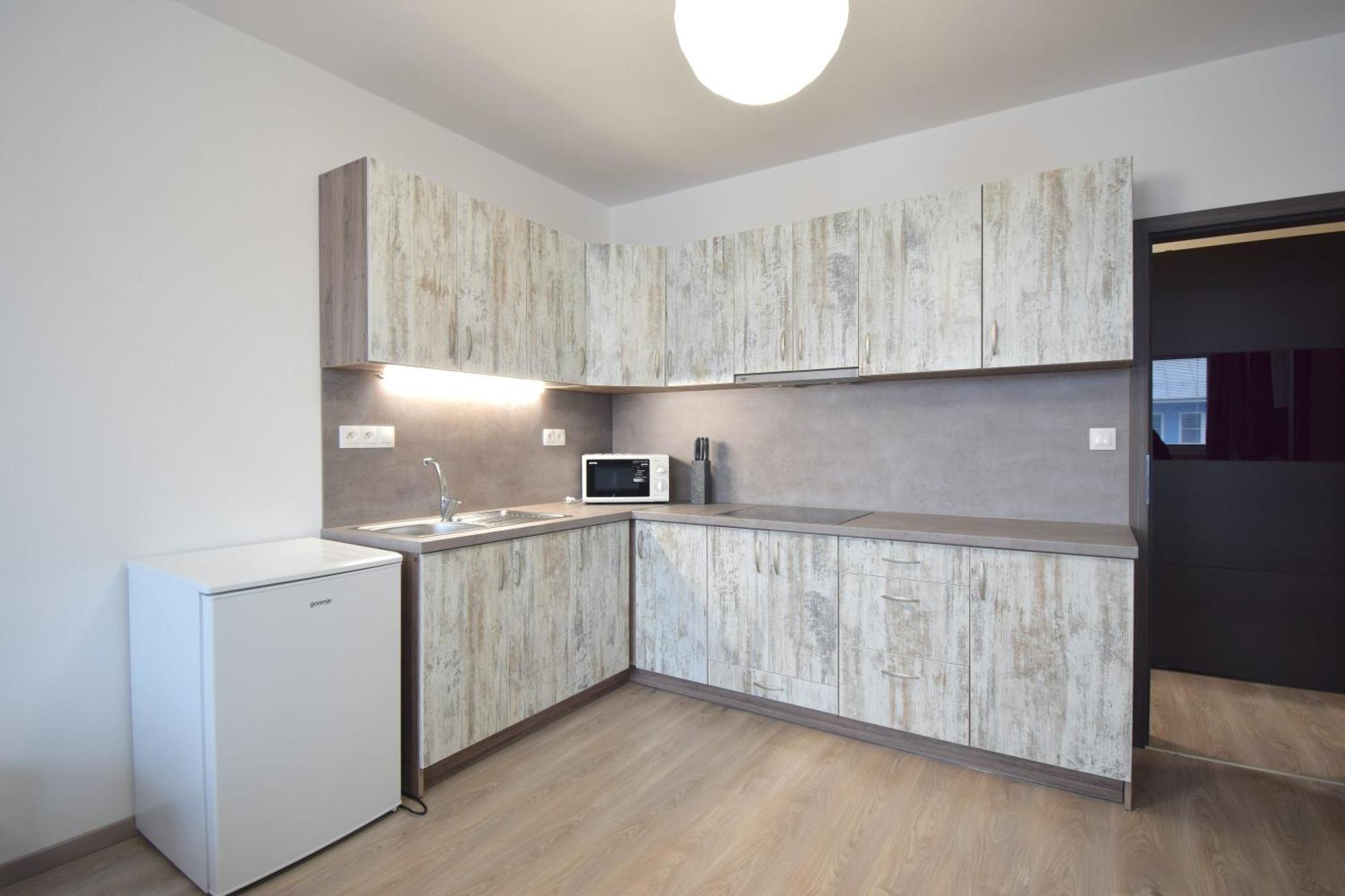 Apartman Zlatovska 22B Trenčín Exterior foto